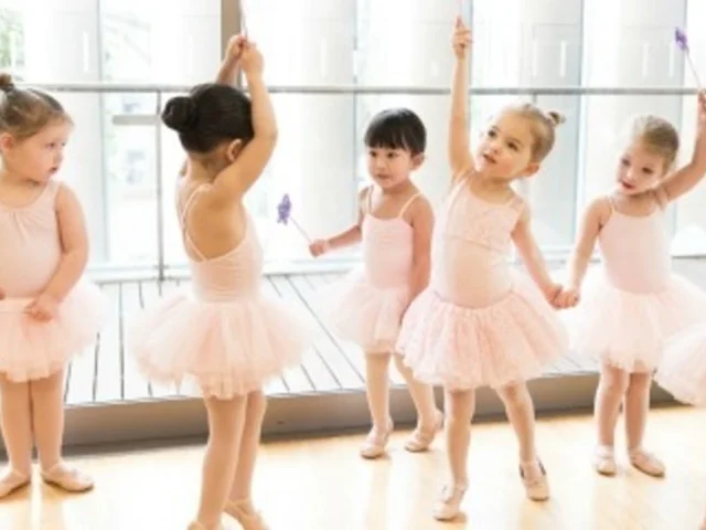 رقص باله برای کودکان چیست؟