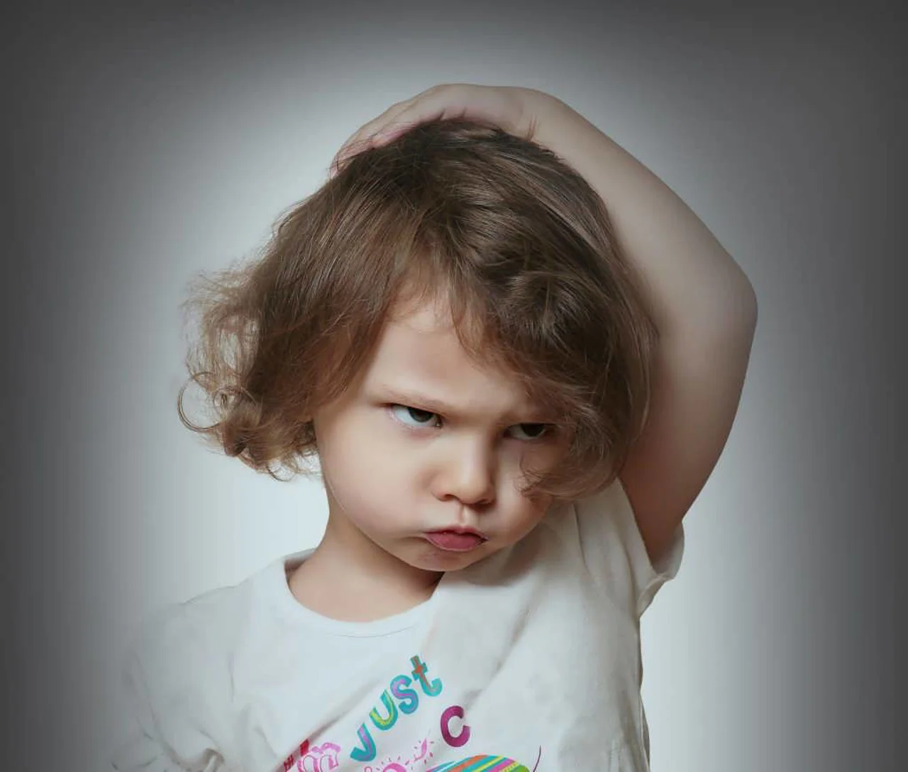 چگونه با کودک لوس رفتار کنیم؟